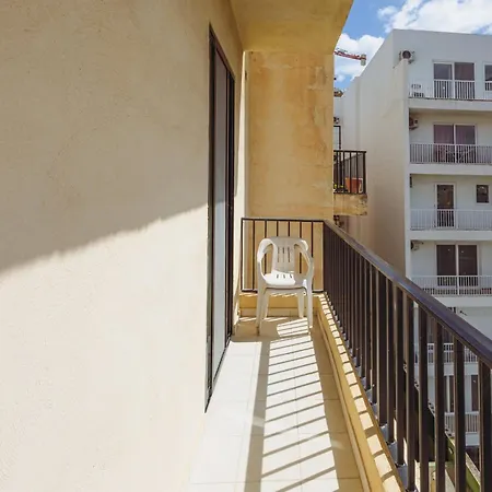 Spacious 2br Διαμέρισμα